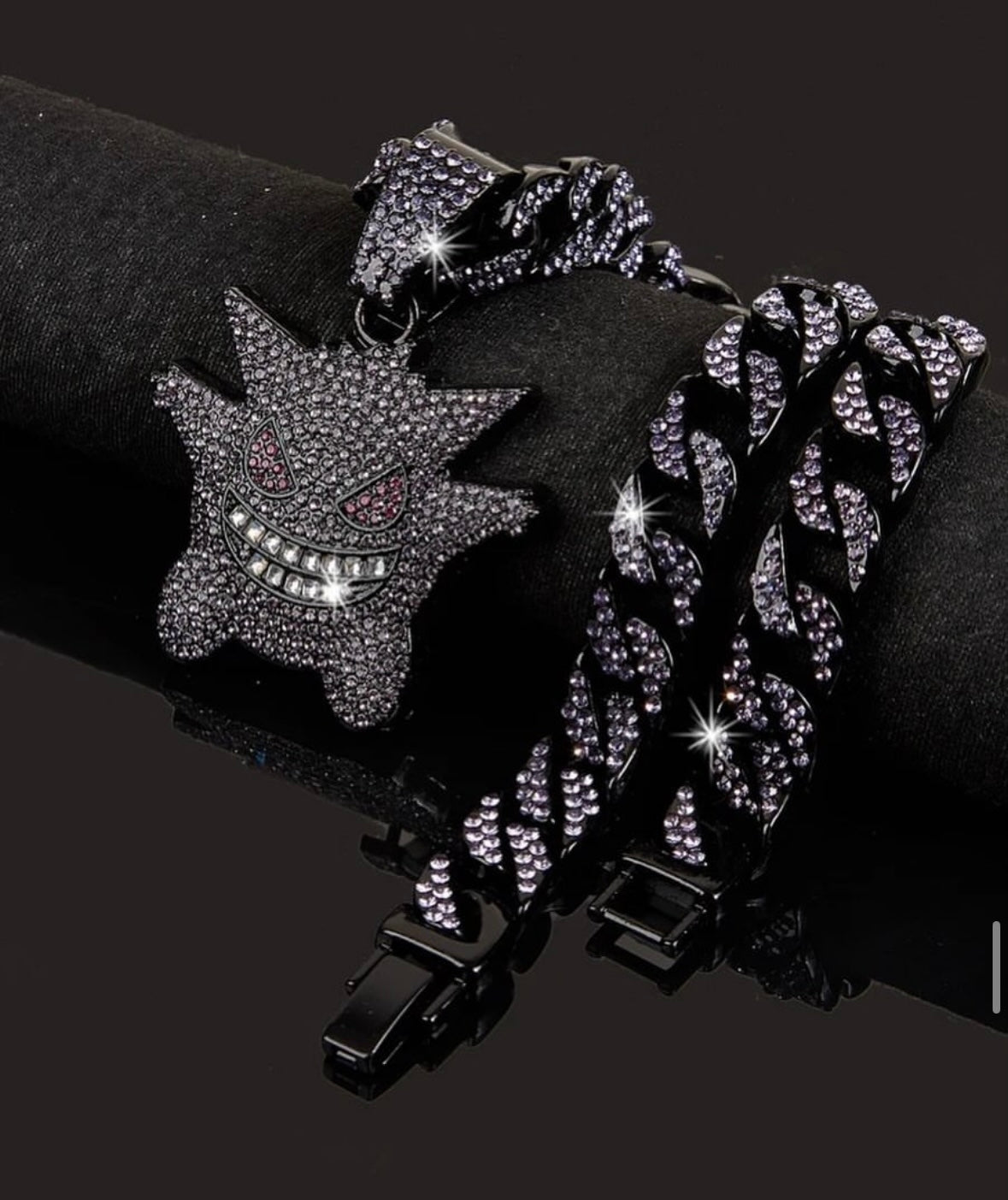 Black chain and bracelet