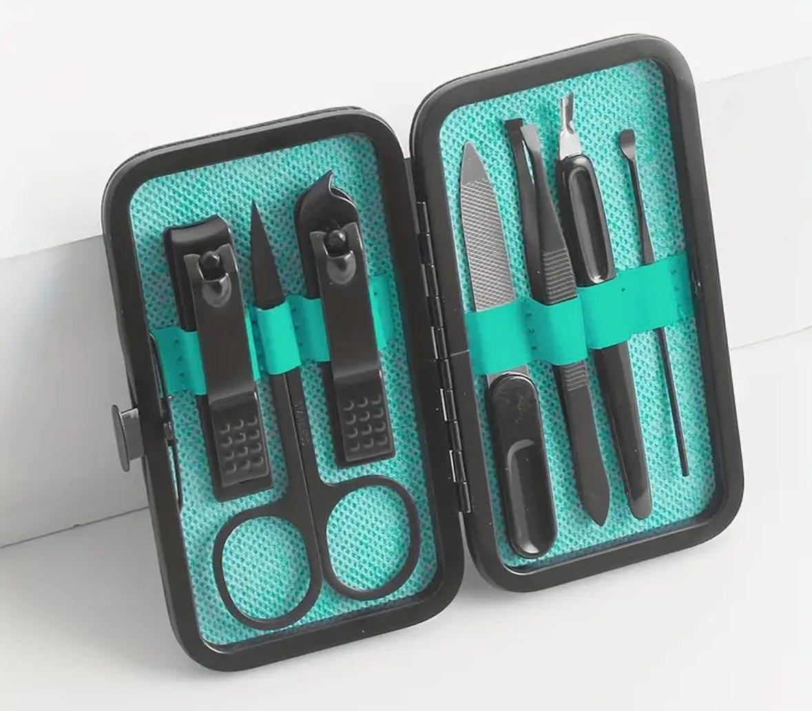 7pcs Compact Manicure Kit | Dreamscape