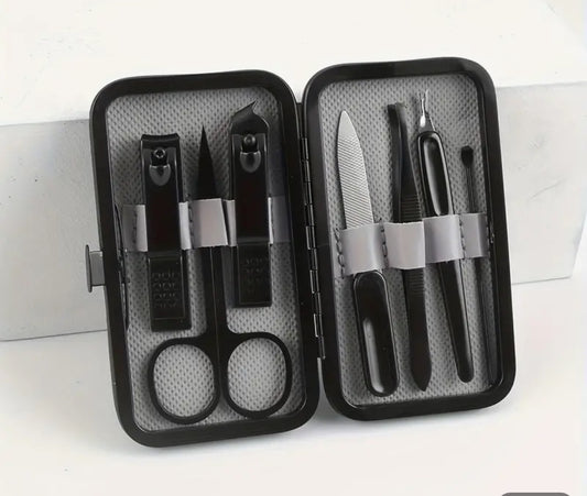 7pcs Compact Manicure Kit | Dreamscape