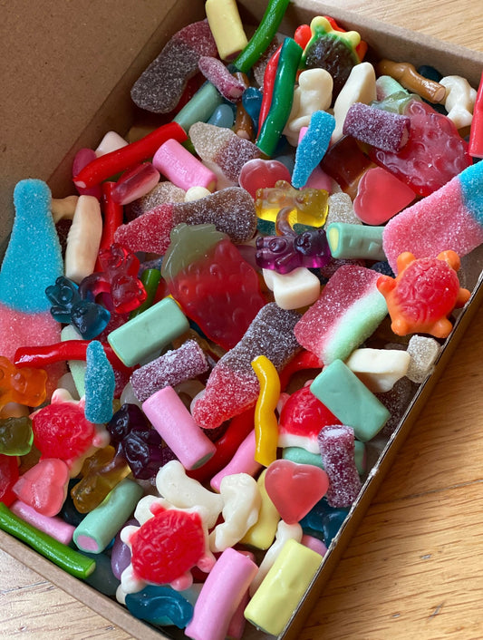 Personalised pick n’ mix letter box gift | Dreamscape